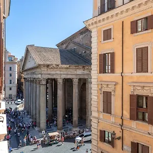 https://pantheon-house-by-varental.it-romehotels.com